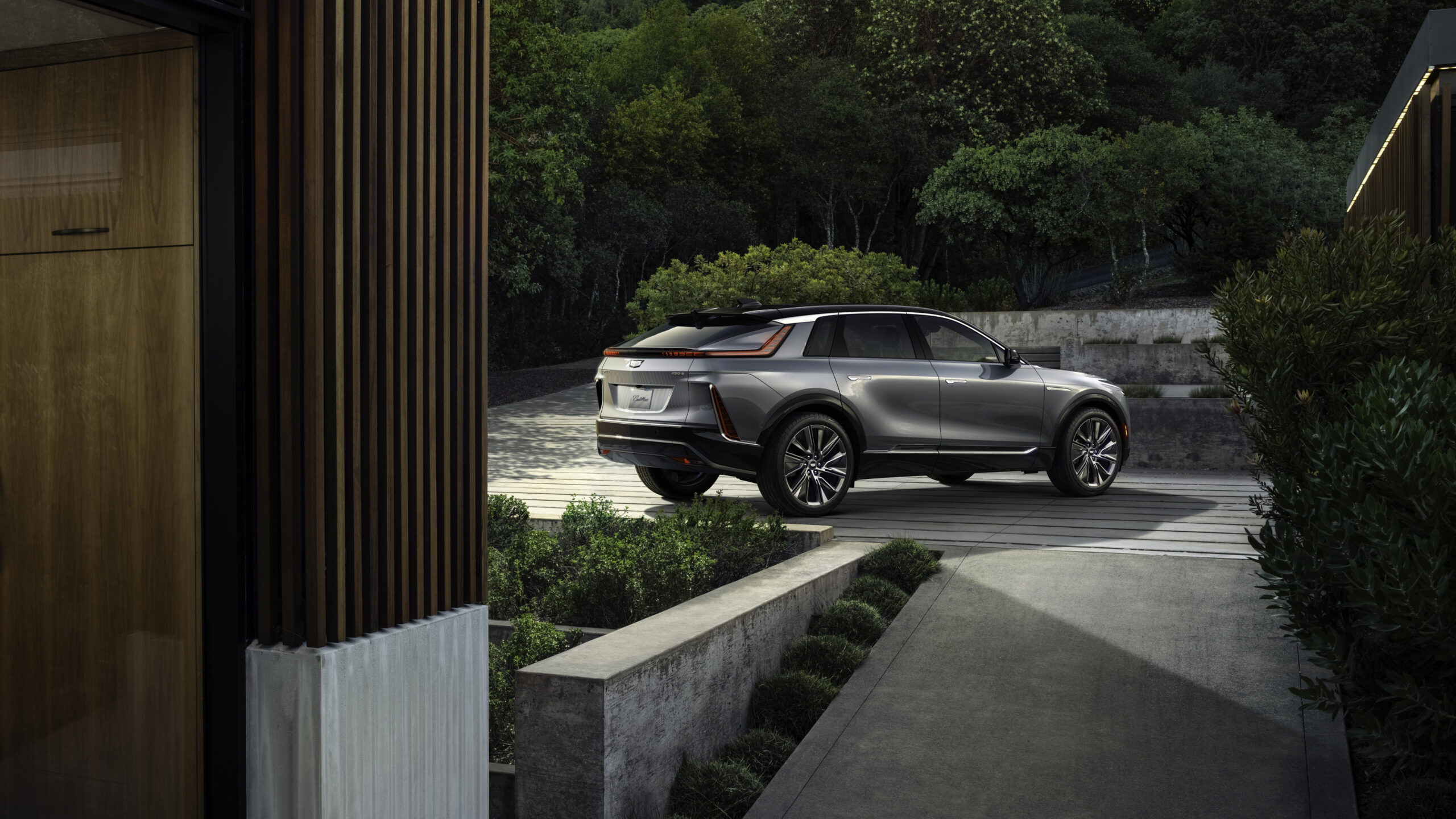 Cadillac Lyriq Prata defined by taut lines and clean surfaces, lyriq is assertive and